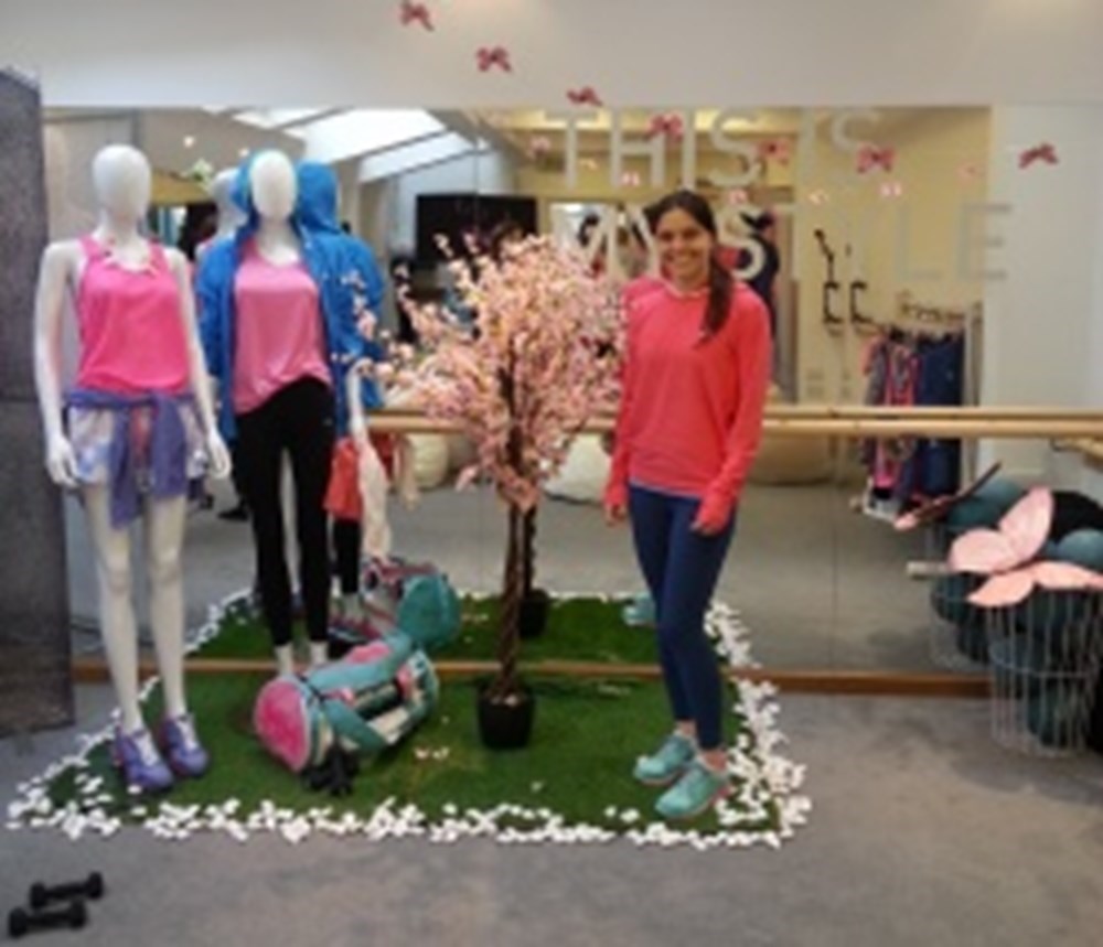 Helly Hansen Sportswear, Catherin Peck in fitness Studio